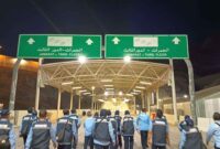 PPIH Daker Madinah saat gladi posko di kawasan Mina, Arab Saudi. Gladi Posko dipimpin oleh Kepala Satuan Operasional (Kasatop) Arafah, Muzdalifah, dan Mina (Armuzna) Harun Arrasyid. (Foto: MCH 2025)