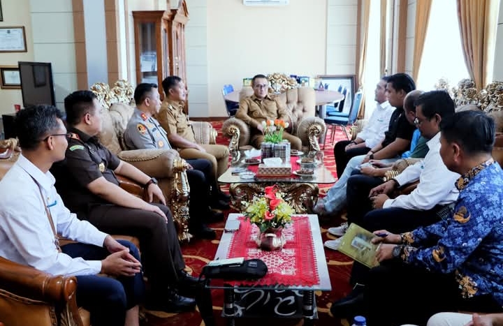 Respon Cepat! Walikota Sungai Penuh Bahas Pemulihan Listrik Bersama PLN