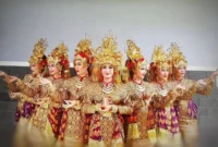 Tarian Tradisional Sumatera Selatan (Foto: traveloka.com)