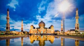Masjid Raya An-Nur Pekanbaru (Foto: Shutterstock)