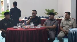 Terkait Rencana Relokasi ke Kincai Plaza, Walikota Sungai Penuh Sharing Bersama Pedagang Pasar Beringin Jaya. (Foto: Humas Pemkot Sungai Penuh)
