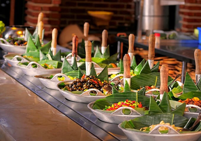 Wisata Kuliner Bandung Paling Enak dan Hits Tahun Ini. (Foto: salsawisata.com)