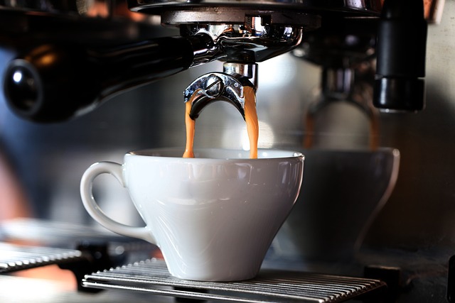 13 Tempat Ngopi Hits Terbaru di Bandung 2025 – Cocok Buat Nongkrong & Cari Inspirasi. (Foto: Pixabay)