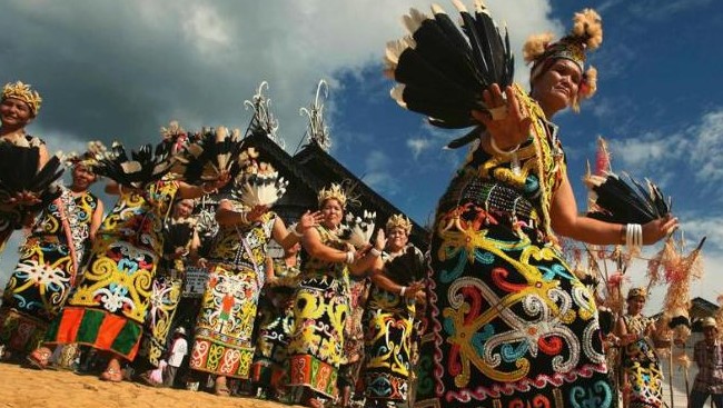 9 Tempat Wisata Keren di Kalimantan Timur yang Wajib Masuk Bucket List Liburan Kamu!. (Foto: mapelweb.com)
