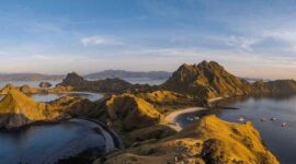 Labuan Bajo & Pulau Padar: Menyelami Pesona Goa Rangko dan Sunrise Ikonik NTT. (Foto: heavenkomodo.com)