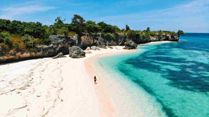 Pantai Tanjung Bira - Sulawesi Selatan (Foto: satyawinnie.com)