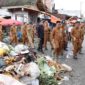 Jalan-Jalan ke Pasar Tanjung Bajure, Wali Kota Sungai Penuh Ingatkan Soal Kebersihan. (Foto: Humas)