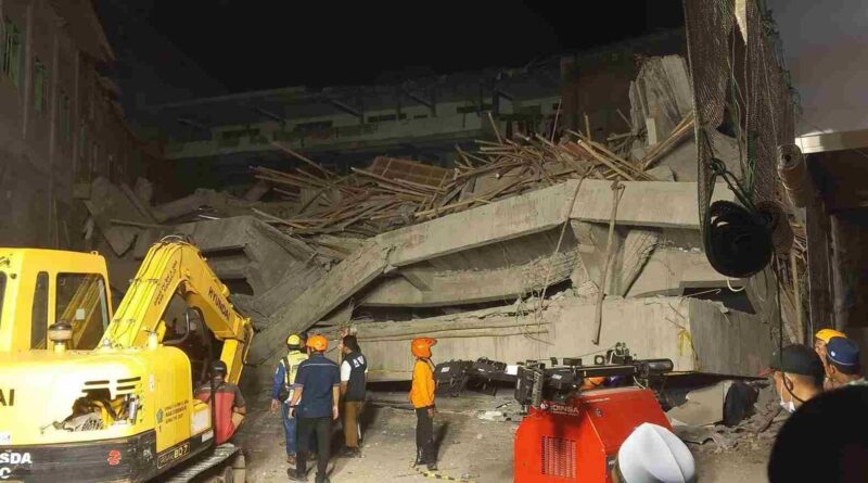 Ponpes Al Khoziny Sidoarjo Runtuh, Puluhan Santri Jadi Korban (Foto: RRI/Januar Fahmi)