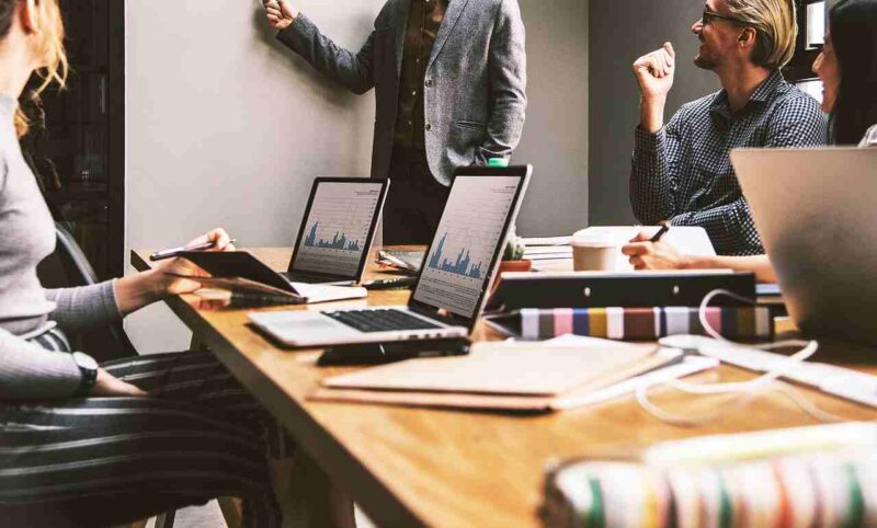 Ilustrasi. Tantangan Job Mismatch di Indonesia dan Solusi Nyata. (Foto: Pixabay)