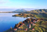 Danau Kembar (Foto: toursumbar)