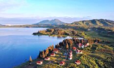 Wisata Alam di Sumatera Barat yang Lagi Hits 2025: Cantik Banget, Bikin Betah!