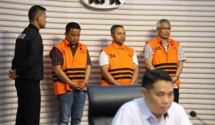 KPK Tahan Gubernur Riau Abdul Wahid dalam Kasus Dugaan Pemerasan Dinas PUPR