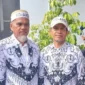Abdul Muis (kiri) dan Rasnal (kanan), dua guru SMA di Kabupaten Luwu Utara (Lutra), Sulawesi Selatan, yang dipecat. Dok Istimewa