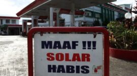 Foto : Salah satu SPBU tutup karena Solar Habis.