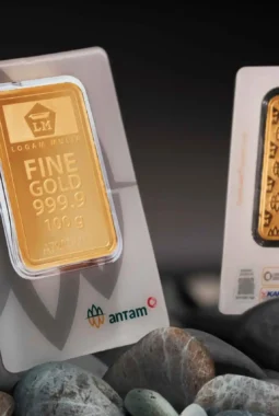 Harga Emas Antam 1 November 2025 Turun Rp15.000/Gram