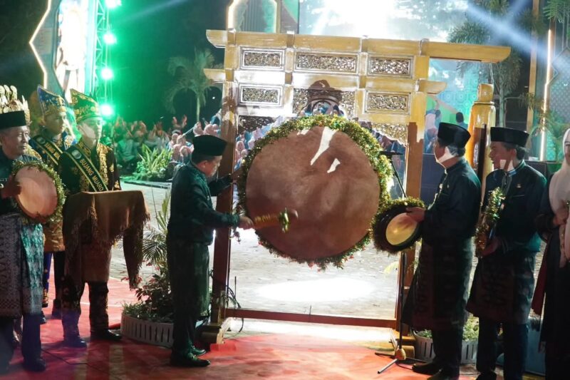 Pembukaan MTQ ke-54 tingkat Provinsi Jambi di Muaro Jambi. Foto : Erik. 