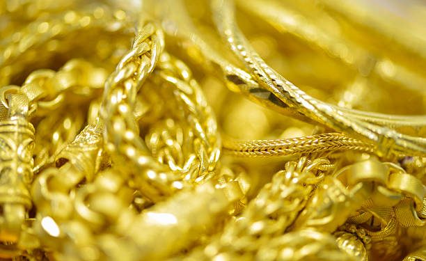 Ilustrasi perhiasan emas/sumber istock/credit by: m.czosnek