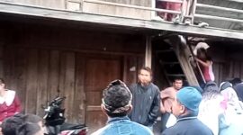 Rumah tempat korban ditemukan sudah tidak bernyawa. 