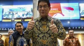 Menteri Keuangan Purbaya Yudhi Sadewa bersiap mengikuti rapat kerja dengan Komisi XI DPR di Kompleks Parlemen, Senayan, Jakarta, Kamis (27/11/2025). Foto: Rivan Awal Lingga/ANTARA FOTO