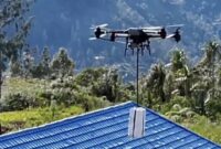 Drone kargo multirotor yang digunakan TNI untuk mendistribusikan bantuan ke daerah terdampak bencana banjir dan longsor di Sumatera. Foto: Dok. Puspen TNI