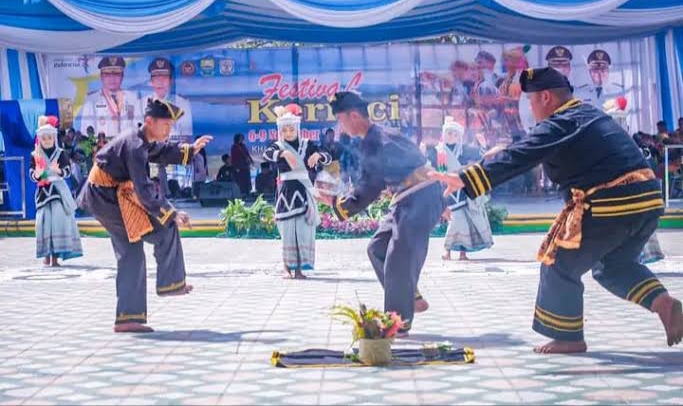 Penampilan Salah Satu Seni Budaya Kerinci di Festival Kerinci