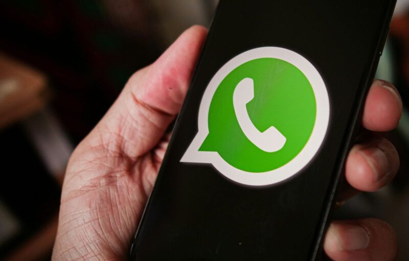 Ilustrasi Aplikasi Whatsapp