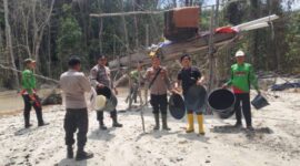 Operasi PETI Bungo, Polisi Musnahkan Alat Tambang Ilegal di Babeko. 