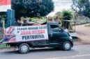Warga Kota Jambi yang terdampak penetapan status zona merah menggelar aksi unjuk rasa pada Senin (24/11/2025)