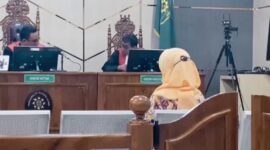 Suliyanti, mantan anggota DPRD Provinsi Jambi menjalani sidang vonis. 