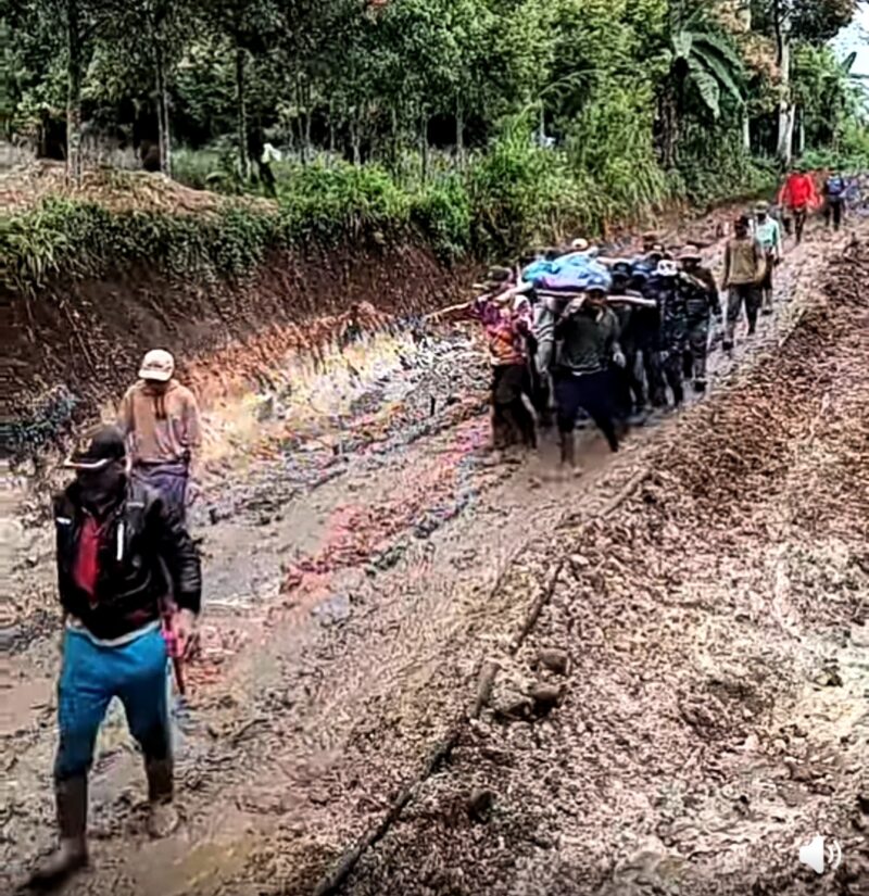 Video Jenazah Ditandu di Kerinci Viral. 