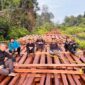 Polres Inhu Ungkap 300 Kubik Kayu Ilegal di Perbatasan. Foto: Humas Polres Kerinci. 