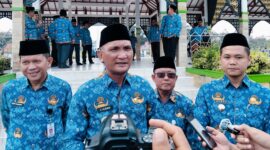 Bupati Sarolangun, H. Hurmin. 