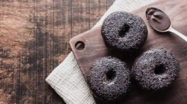 Donat Ketan Hitam. 