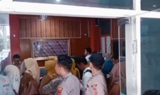ASN Serbu Bank Jambi Sungai Penuh Usai Isu Dana Nasabah Hilang