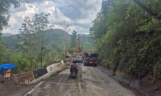 Jalur Mudik Kerinci-Sungai Penuh Rawan Longsor, BPJN Siagakan Alat Berat
