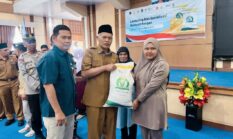 7.397 Keluarga Sungai Penuh Terima Bantuan Beras dan Minyak