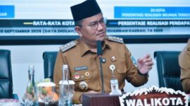 Wali Kota Jambi, Maulana. 