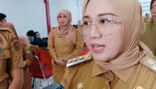 Bupati Mamuju, Sutinah Suhardi. 