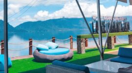 Traveling ke Danau Maninjau. 