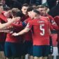 Para pemain timnas Rep Ceko melakukan selebrasi usai mencetak gol ke gawang timnas Denmark. 